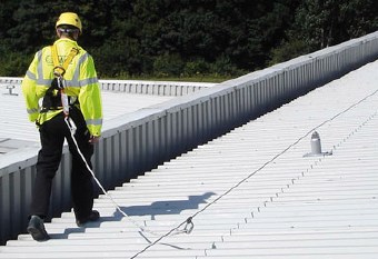 metal-roof-protection